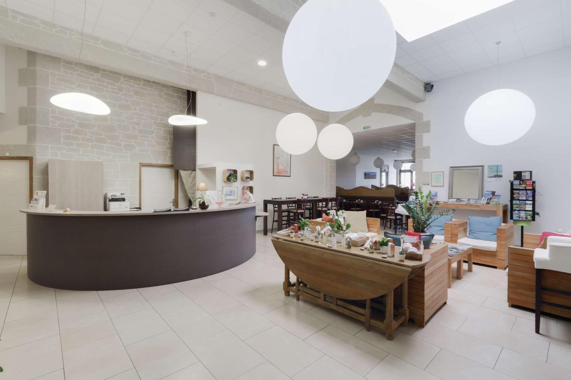 Brit Hotel Alghotel Cancale Exterior foto